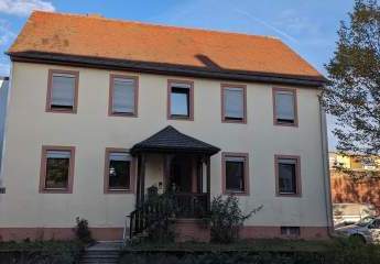 Zweifamilienhaus mit viel Ausbaupotenzial – 
Ihr neues Zuhause in Erlenbach am Main!