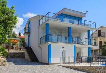 Haus mit Panoramablick auf das Meer, nur 150 m vom Meer entfernt und nahe dem Stadtzentrum!