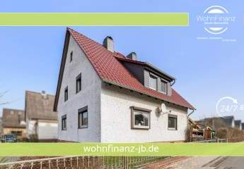 Provisionsfrei - Großes Einfamilienhaus mit Einliegerwohnung, Keller, Garage und großem Grundstück