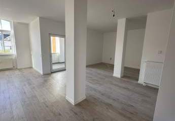 Erstbezug nach San.! Große 5-Zimmer Loft mit Wa., Du. und Riesenloggia in ruhiger Lage! EBK mgl.