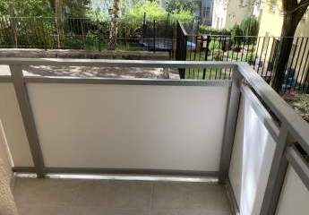 Zweitbezug! Großzügige 2-Zimmerwohnung mit Laminat, Balkon, Wanne und Einbauküche!