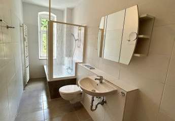 Gemütliche 2-Zi. mit EBK, Balkon, Stellplatz und neuem Wannenbad in beliebter Lage!!!