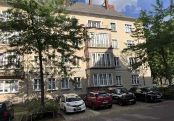 Großzügige 3,5-Zimmer mit Balkon, Wannenbad und Laminat in guter Lage!