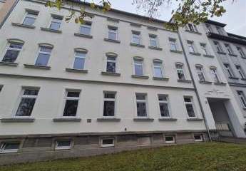 Vollvermietetes und großes MFH mit Balkonen und Stellplätzen in guter und ruhiger Lage!