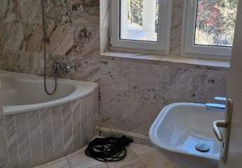 * Große 3-Zi. mit Parkett, 2 Balkonen, Wintergarten, Lift, Stellpl. & Wanne direkt am Zeisigwald! *