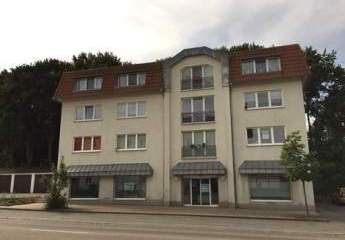 ** Kleine 2-Zimmer mit Laminat, Stellplatz und Wannenbad zum Toppreis! **