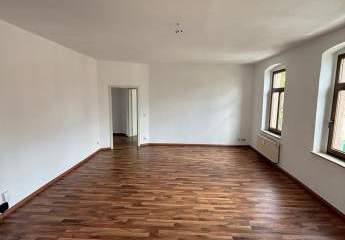 Große 3-Zimmer mit Laminat, Wanne, Dusche und Balkon in ruhiger Lage