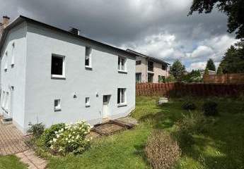 Günstiges EFH mit Terrasse, Garage, Dusche und sonnigem Grundstück am grünen Ortsrand