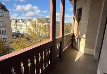 ***  Kompakte Kaßberg 2-Zimmer mit Balkon, Aufzug, Parkett und EBK ***