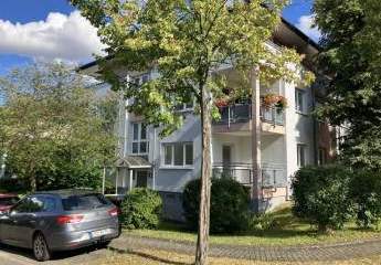 Gemütliche 2-Zimmer mit Wannenbad, Balkon und Laminat in sehr guter Lage! TG-SP mgl.