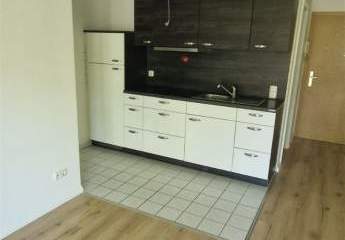 Günstige 1-Zimmer mit Dusche Tiefgarage, Terrasse und EBK in beliebter Lage!