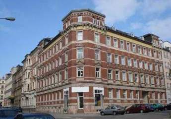 * Kleine 1,5-Zimmer mit Laminat, EBK, Wannenbad und Aufzug in Zentrumsnähe zum Toppreis! *