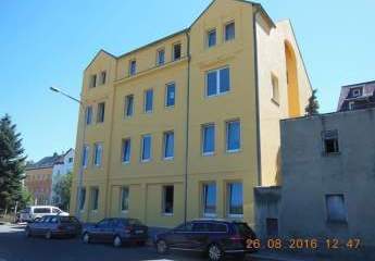 Neurenovierte EG 1-Zimmer mit Laminat im Zentrum *