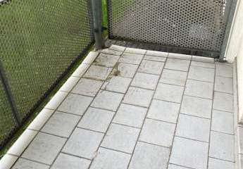 Große 1-Zi. mit neuer EBK, Laminat, Wanne, Abstellraum & Balkon in ruhiger Lage!