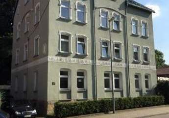 Große 5-Zimmer mit Laminat, eigenem Garten und zwei Bädern in guter Lage!