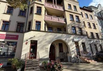 ***  Kompakte DG Kaßberg 2-Zimmer mit Aufzug, Parkett und EBK ***