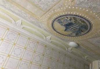 Hochwert. DG 3-Zi. mit Dusche Westbalkon, EBK & Parkett in Uni und-Zentrumsnähe!