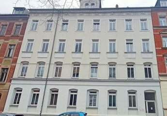 Gemütliche DG 3-Zimmer Wohnung mit Laminat und Wannenbad in guter Lage.