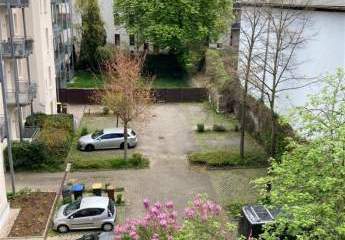 Kompakte DG 3-Zimmer mit neuem Laminat u. Wanne in Zentrumsnähe!
Stellplatz mgl.