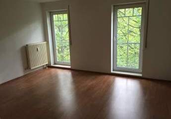 *Günstige 1-Zimmer mit EBK, Aufzug und Wannenbad in Uninähe!*