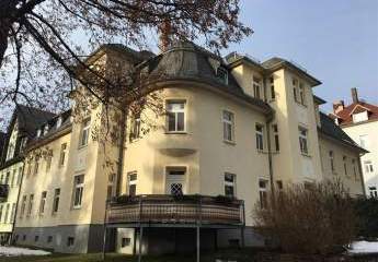 Großzügige 3-Zimmer mit neuen Laminat und Wanne!