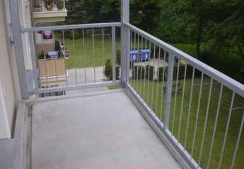 **  Großzügige 5-Zimmerwohnung mit Balkon, Wannenbad und Abstellraum in Toplage **