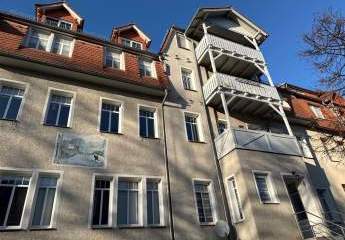 Vollvermietetes Mehrfamilienhaus mit Balkonen und Stellplätzen in guter Lage!