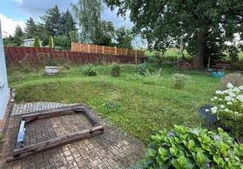 Günstiges EFH mit Terrasse, Garage, Dusche und sonnigem Grundstück am grünen Ortsrand