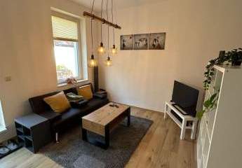 Zweitbezug nach San.! Kompaktloft 1-Zi. im Hinterhaus mit Du. und Lam. in zentraler Lage! EBK mgl.