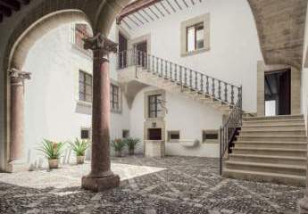 Erdgeschosswohnung in einem Altstadtpalast in Palma
