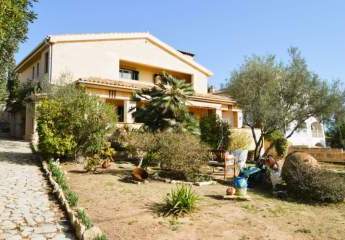 Mediterrane Villa mit Meerblick in Nova Santa Ponsa