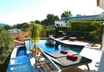 Villa in Santa Ponsa mit Weitblick und Pool