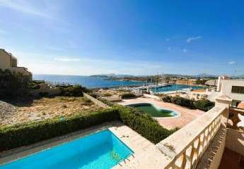 Meerblick Villa in erster Linie am wunderschönen Luxus Yachthafen in Puerto Adriano