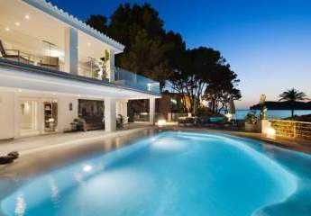 Villa in erster Meereslinie in Santa Ponsa