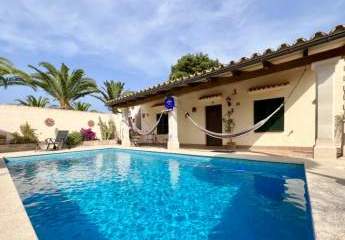 Charmantes Landhaus mit ETV-Ferienvermietungslizenz zu verkaufen in Llucmajor, Mallorca