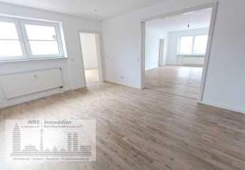 WRS Immobilien - Raumriese mit Garten+Wintergarten in Glashütten