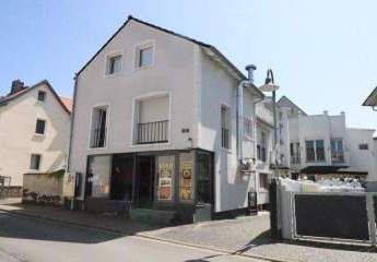 WRS Immobilien - 3 Mehrfamilienhäuser auf einem Grundstück - Generationenhaus / Kapitalanlage 7 WE