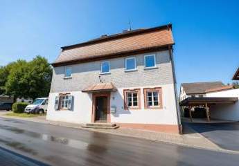 WRS Immobilien - Landhaus mit Stil - ehemaliges Forsthaus Obersinn des Juliusspitals  - Denkmal