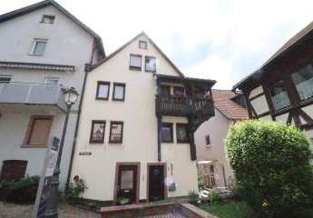 WRS Immobilien - Freudenberg - direkt im Zentrum + am Main - saniertes EFH mit Einzelgarage