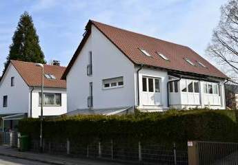 Junge Doppelhaushälfte in Göggingen mit Potenzial