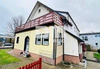 Schönes Ein-/ Zweifamilienhaus in toller Wohnlage im OT Bad Sachsa
mit Nebengebäude