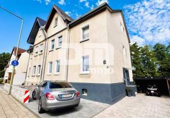 Umfangreich saniertes Zweifamilienhaus + Carport auf großem Grundstück mit Traumgarten