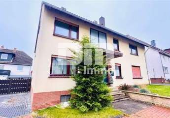 Gepflegtes Ein- bis Zweifamilienhaus + Garage, Terrase und Balkon auf großem Grundstück