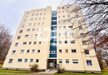 Gepflegte Dreizimmerwohnung mit Balkon in infrastrukturell günstiger Lage mit Traumblick