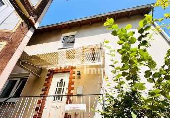 2 Einfamilienhäuser in gesuchter Wohnlage mit viel Potenzial zum Paketpreis