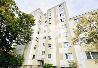 Schöne Zwei-Zimmer Wohnung im beliebten Stadtteil Wettbergen mit Balkon und Panoramablick