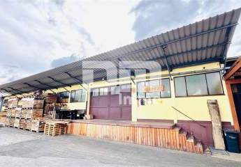 Lager / Produktionshalle mit Büro- und Sozialräumen, Außenflächen + Carport nahe Kassel