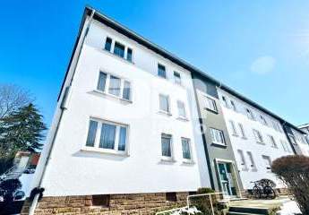 Helle Vierzimmerwohnung (Hochparterre) mit Balkon in Traumlage