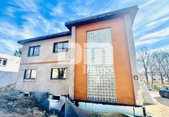 Teilsaniertes 1 - 2 Familienhaus + Fertige Projektierung auf großem Grundstück in Traumlage