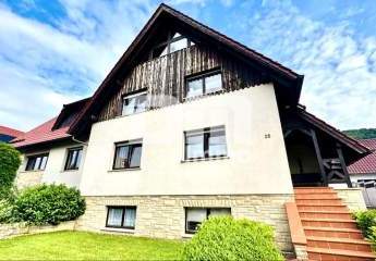 Hochwertiges 1-2 Familienhaus mit Nebengebäude in begehrter Lage mit vielen Extras